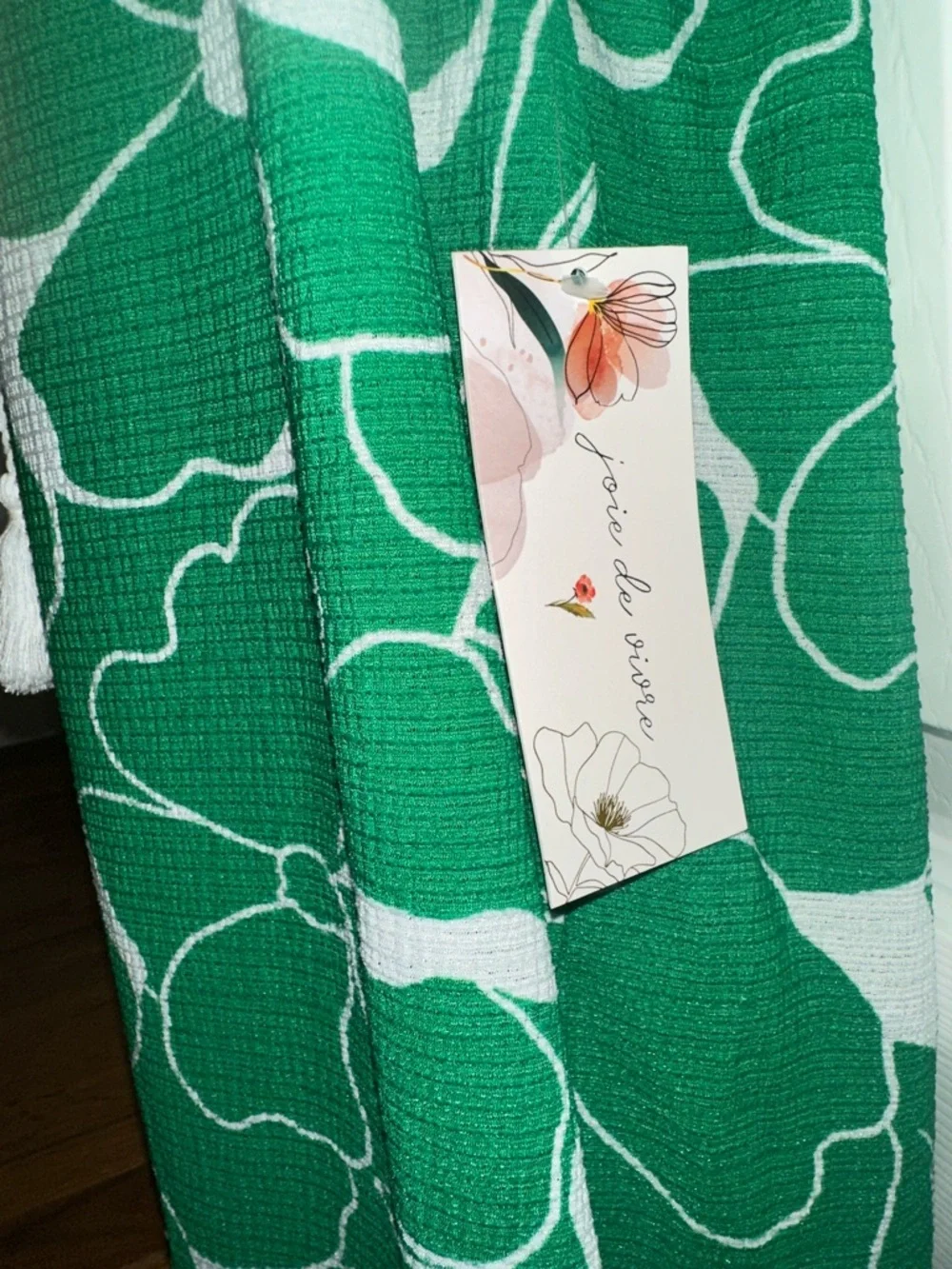 Joie De Vivre Green Floral Peasant Top with Tassel Tie Small S NWT - Picture 2 of 5